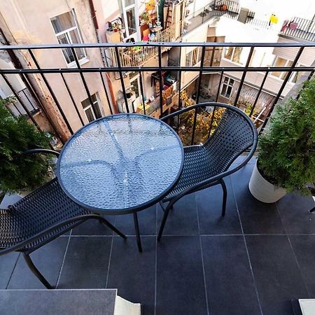 Кості Левицького 11 Lviv Luaran gambar
