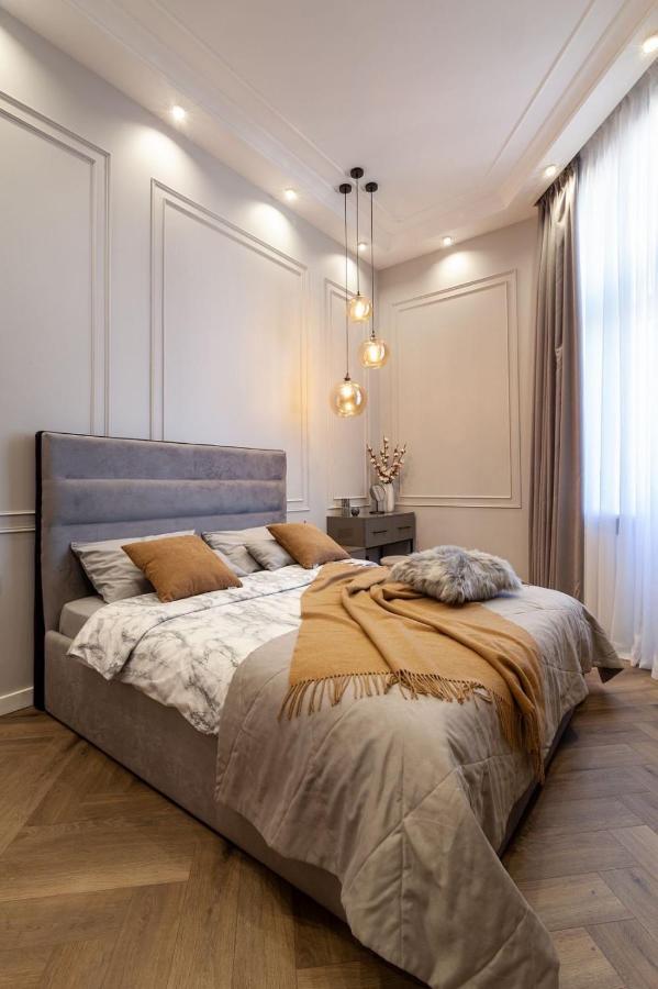 Кості Левицького 11 Lviv Luaran gambar