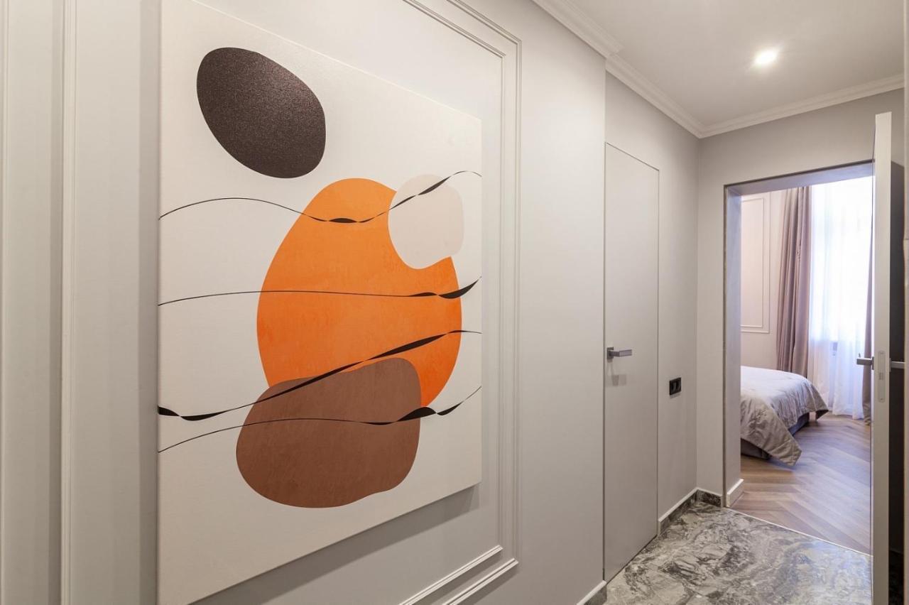 Кості Левицького 11 Lviv Luaran gambar